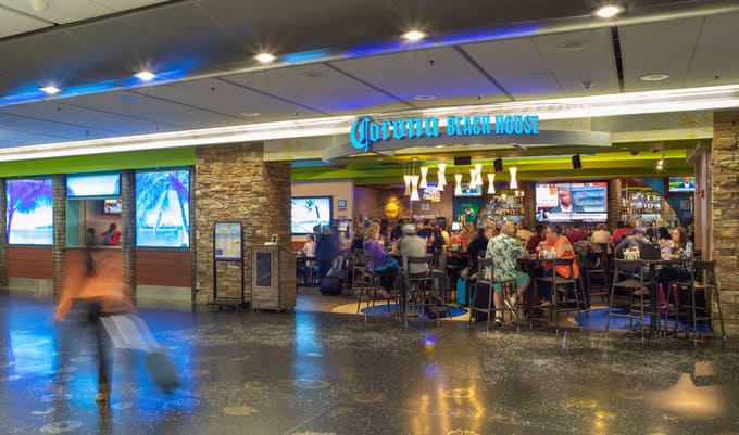 Corona-Beach-House-aeropuerto-de-Miami